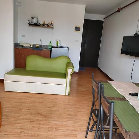 Huge Studio @ Arezzo Place Davao Condominium Bagian luar foto