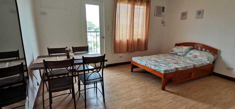 Huge Studio @ Arezzo Place Davao Condominium Bagian luar foto